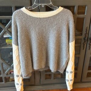 Chic Gray and Cream Cropped Women's Sweater
